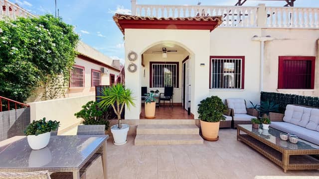 2-bedroom semi-detached house in Daya Vieja in Daya Vieja