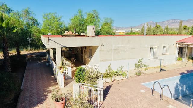 4-bedroom villa in Crevillente in Crevillente