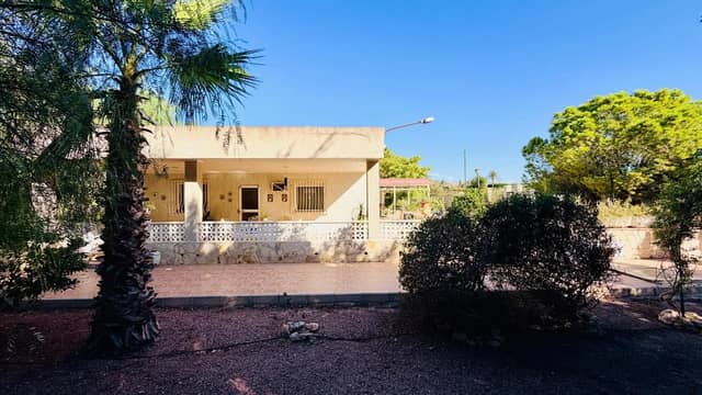 4-bedroom villa in Crevillente in Crevillente